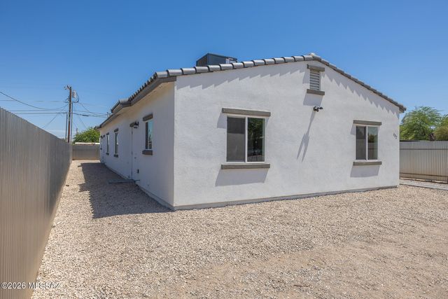 3920 E Fairmount Street, Tucson, AZ 85712
