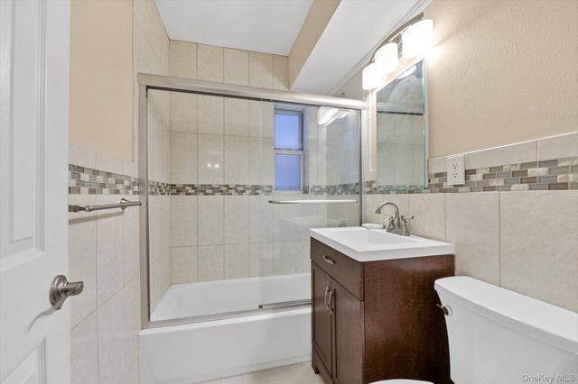 67-30 Clyde Street 3W, Forest Hills, NY 11375