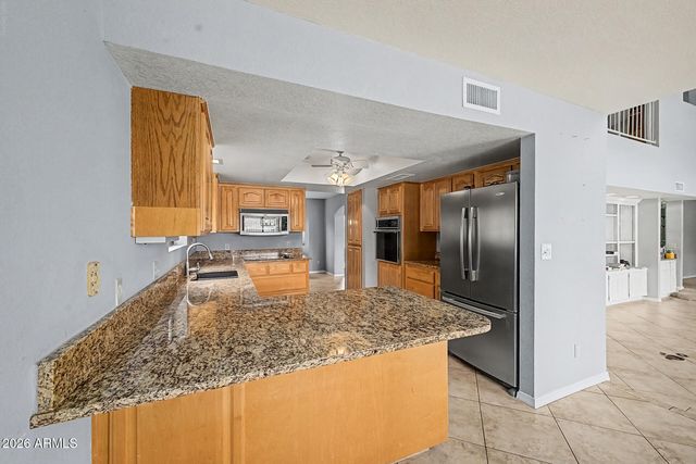 5840 W ABRAHAM Lane, Glendale, AZ 85308