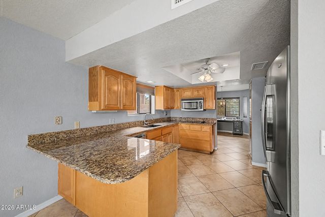 5840 W ABRAHAM Lane, Glendale, AZ 85308