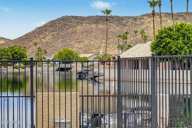 5840 W ABRAHAM Lane, Glendale, AZ 85308