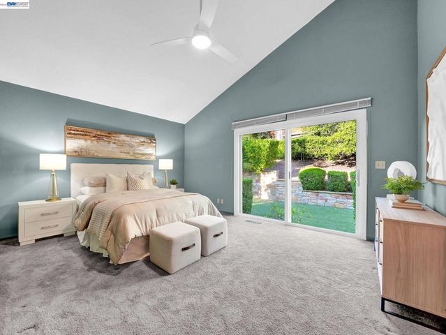 38590 Canyon Heights Dr, Fremont, CA 94536