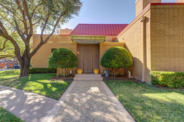 9602 Savannah Avenue, Lubbock, TX 79424