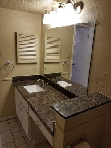 2300 Old Spanish Trail 2108, Houston, TX 77054