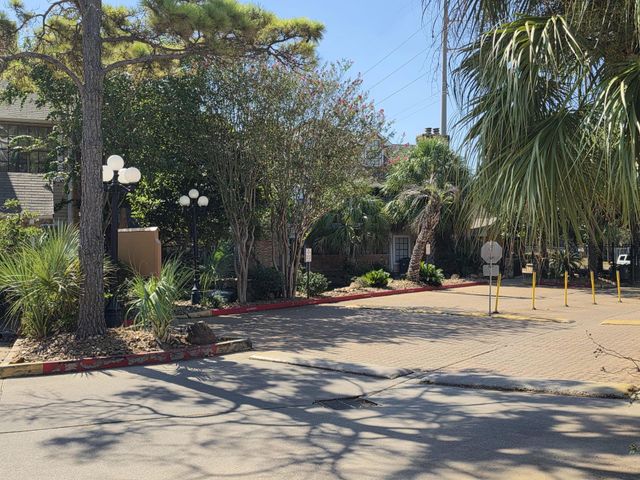 2300 Old Spanish Trail 2108, Houston, TX 77054