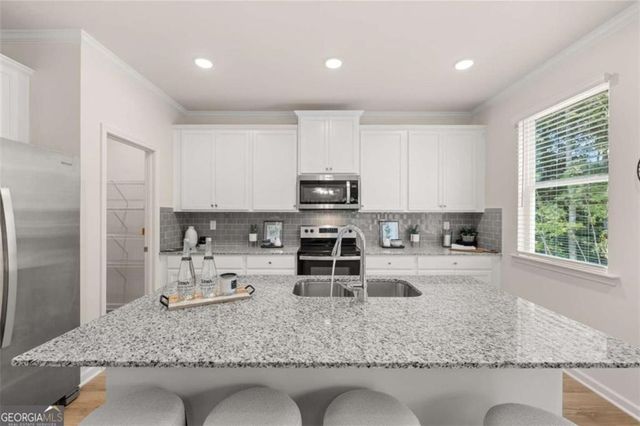 2730 Riverpine Trail, Atlanta, GA 30331