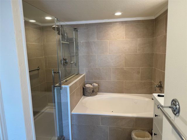 3663 Nasa Parkway 603, Seabrook, TX 77586