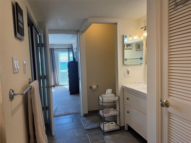 3663 Nasa Parkway 603, Seabrook, TX 77586