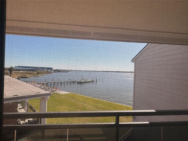 3663 Nasa Parkway 603, Seabrook, TX 77586