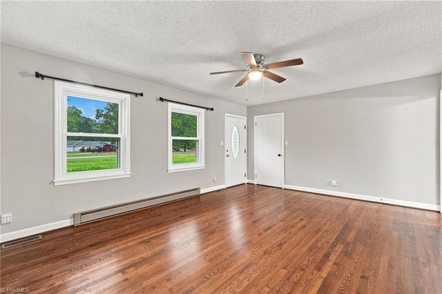 140 Clifton Drive, Reidsville, NC 27320
