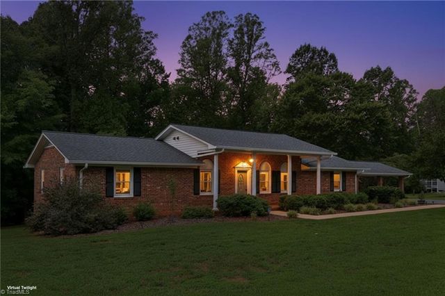 140 Clifton Drive, Reidsville, NC 27320
