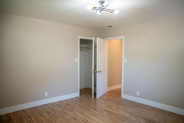 1314 Glenwood Dr, Modesto, CA 95350