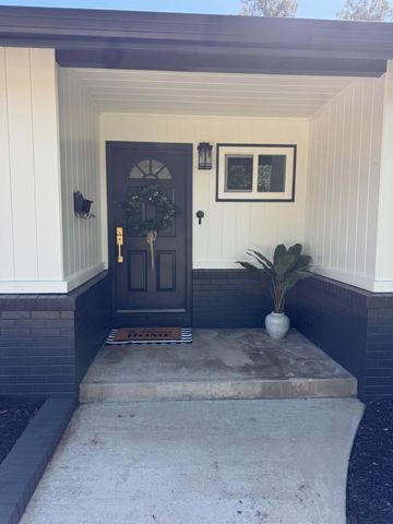 1314 Glenwood Dr, Modesto, CA 95350