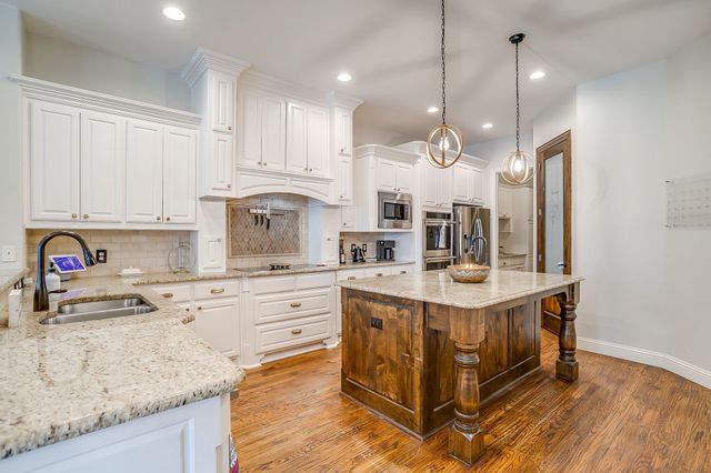 12532 Bella Vita Drive, Fort Worth, TX 76126