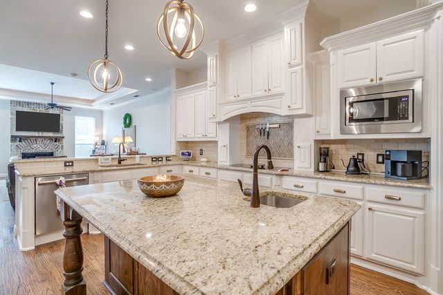 12532 Bella Vita Drive, Fort Worth, TX 76126