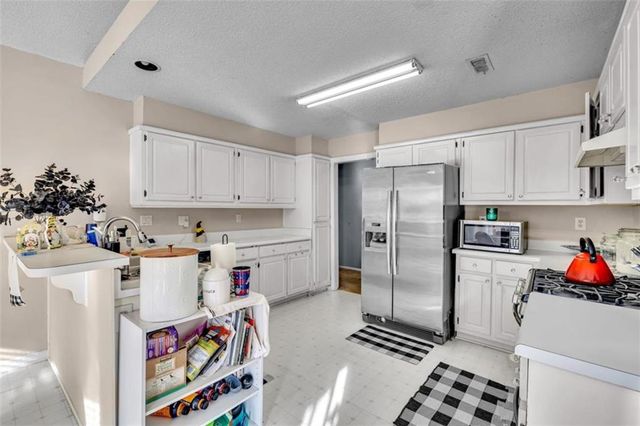 111 Overlook Heights Way, Stockbridge, GA 30281