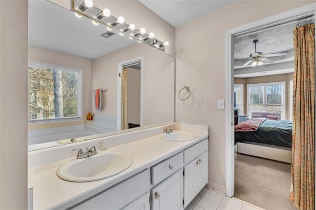 111 Overlook Heights Way, Stockbridge, GA 30281