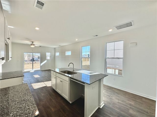 621 Seaborn Circle, Pendleton, SC 29670