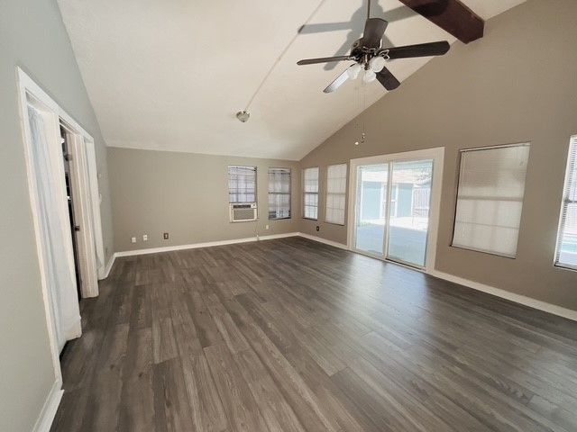 318 Clearwood Drive, Grand Prairie, TX 75052