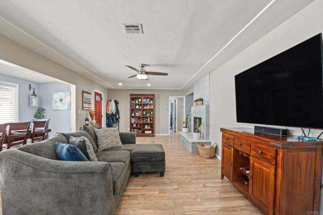 4135 N Cordoba Ave, Spring Valley, CA 91977