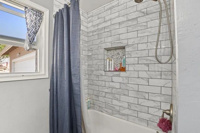 4135 N Cordoba Ave, Spring Valley, CA 91977
