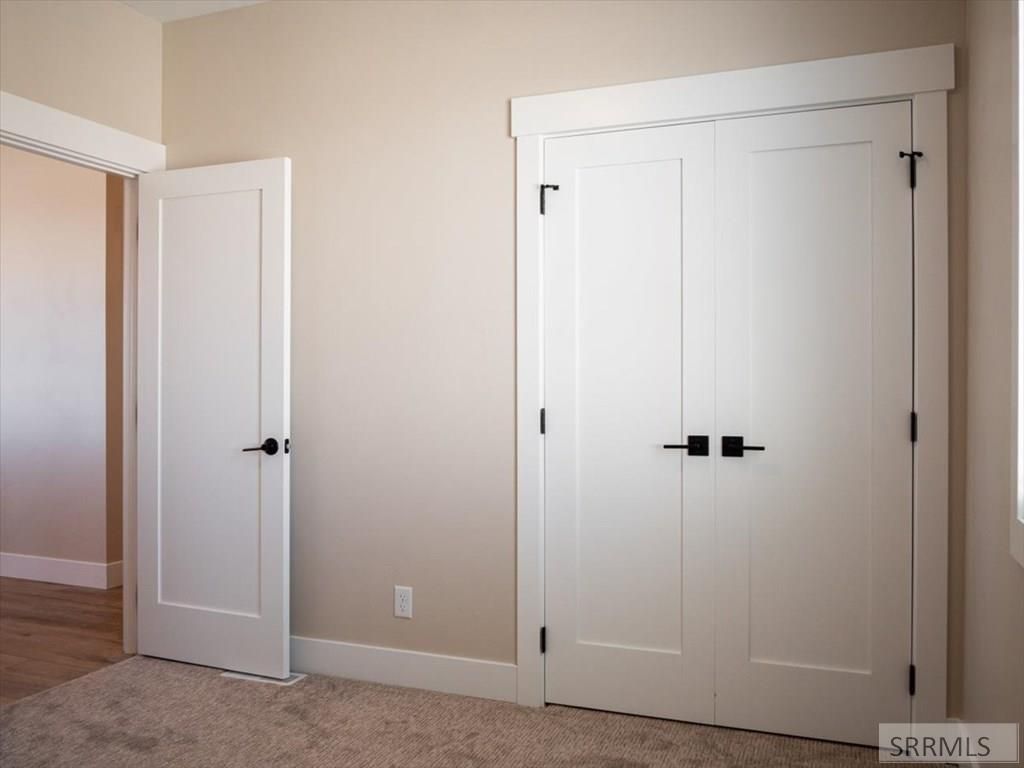 Image 20 of property listing at 318 Lakeview Blvd, American Falls, ID 83211