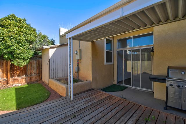 5133 La Fiesta Drive NE, Albuquerque, NM 87109