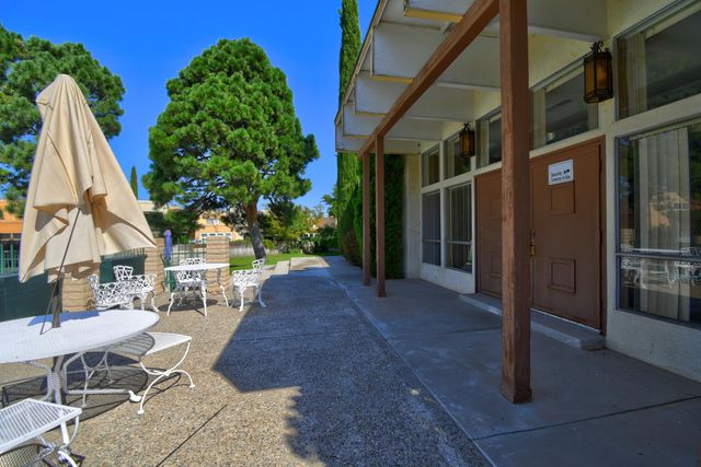 5133 La Fiesta Drive NE, Albuquerque, NM 87109