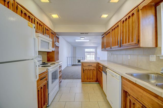 5133 La Fiesta Drive NE, Albuquerque, NM 87109