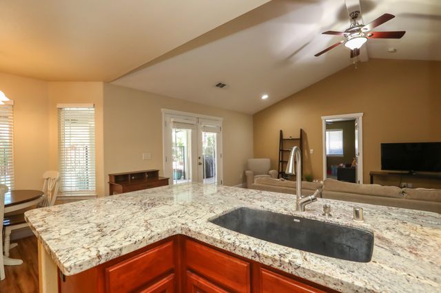 1510 Carl Court, Red Bluff, CA 96080