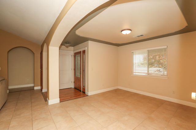 1510 Carl Court, Red Bluff, CA 96080