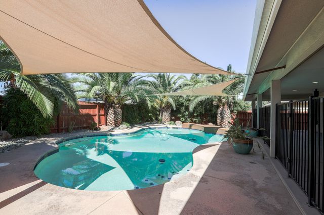 1510 Carl Court, Red Bluff, CA 96080