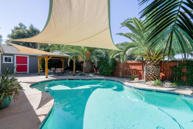 1510 Carl Court, Red Bluff, CA 96080