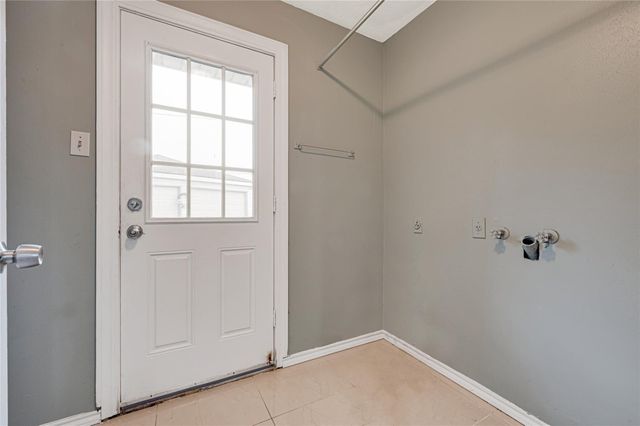 11826 Oceanview Street, Houston, TX 77071