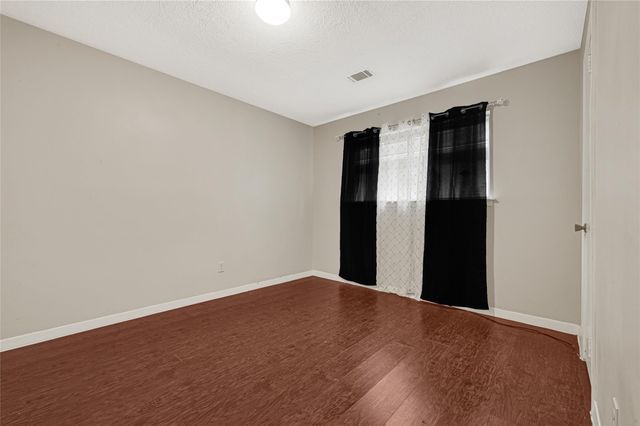 11826 Oceanview Street, Houston, TX 77071