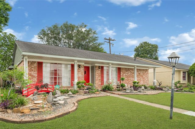 11826 Oceanview Street, Houston, TX 77071