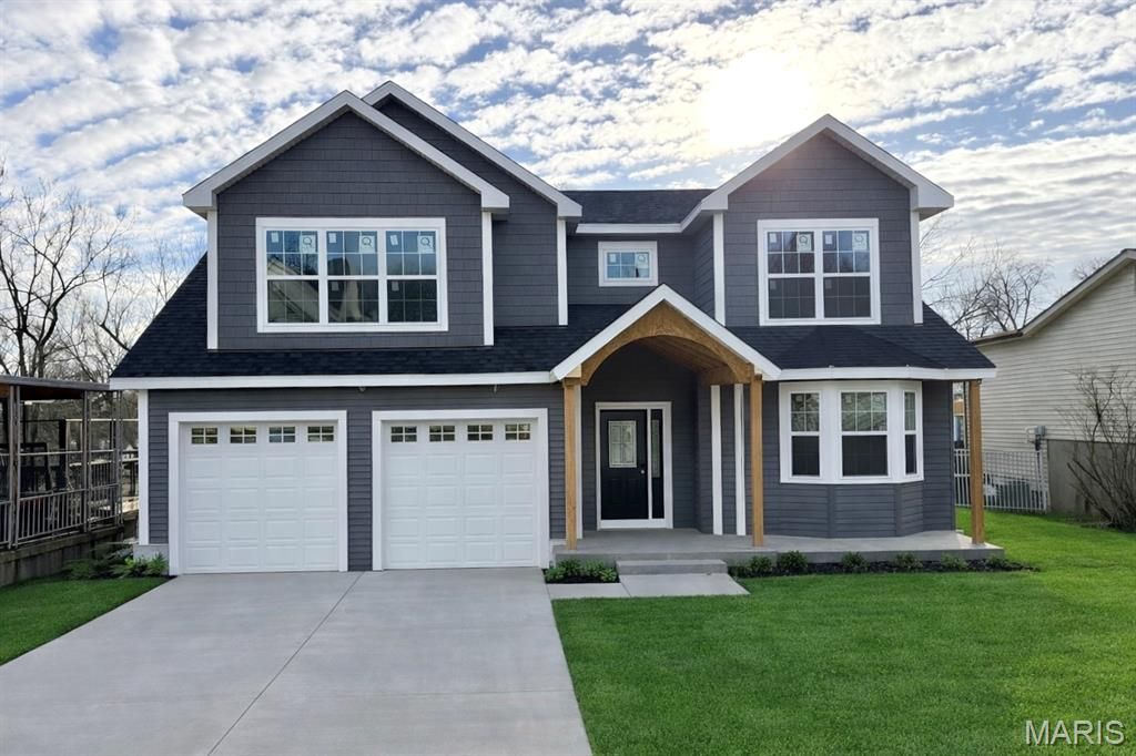 458 Crest Ave., Kirkwood, MO 63122