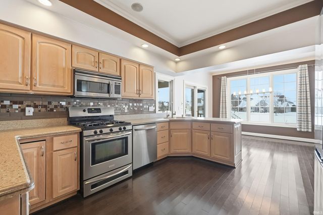 10630 Maple Springs Cove, Fort Wayne, IN 46845