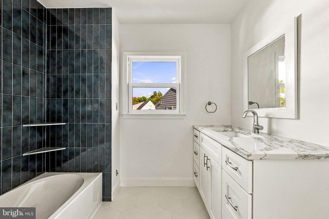 529 WASHINGTON TER, Audubon, NJ 08106