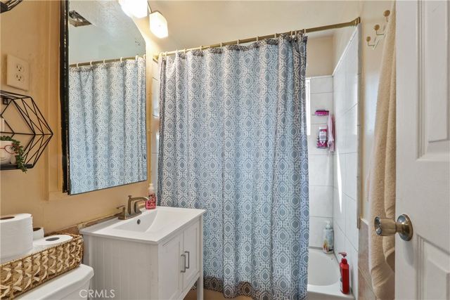 1335 S Douglas Street, Santa Ana, CA 92704