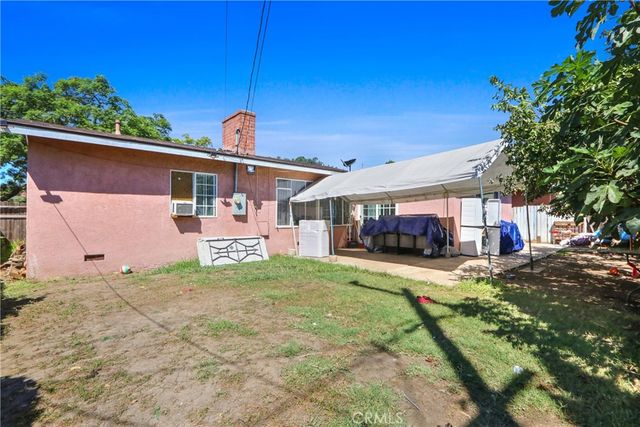 1335 S Douglas Street, Santa Ana, CA 92704