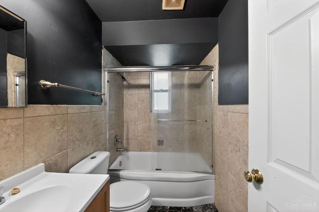 3122 Westwood Northern Boulevard, Cincinnati, OH 45211