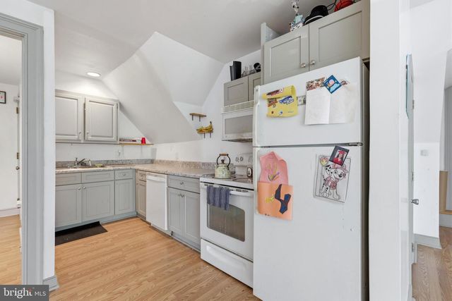 202 N 17TH ST #APT D, Allentown, PA 18104