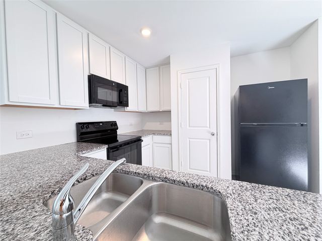 1717 Round House Lane, Dallas, TX 75253