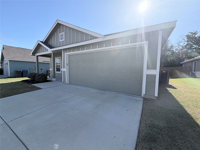 1717 Round House Lane, Dallas, TX 75253