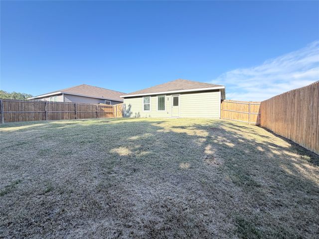 1717 Round House Lane, Dallas, TX 75253