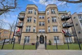 2256 W Arthur Avenue 2, Chicago, IL 60645