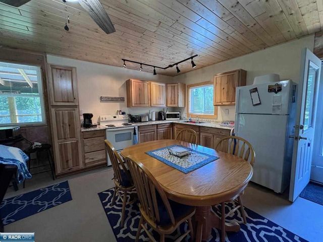 2964 Chaps Road, Cook, MN 55723