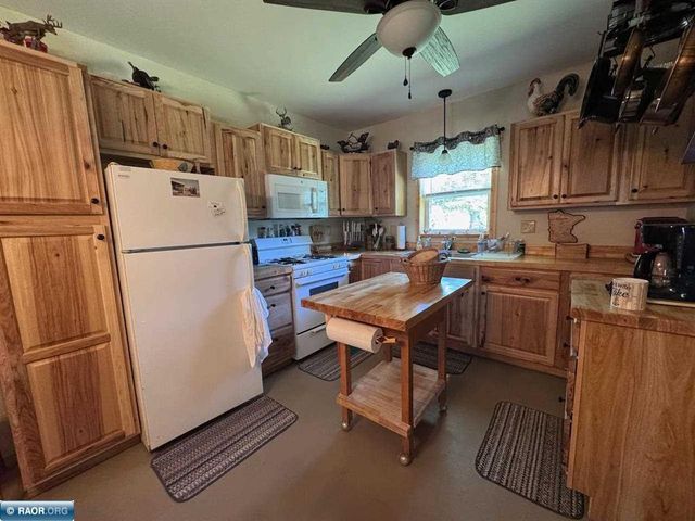 2964 Chaps Road, Cook, MN 55723