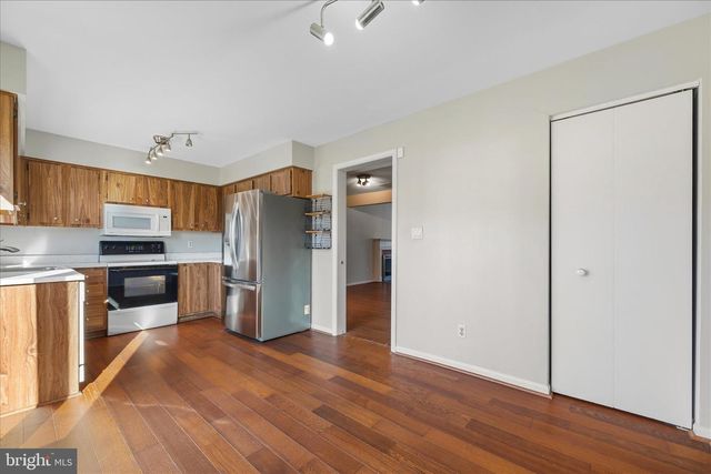 5816 RICHARDSON MEWS SQ, Baltimore, MD 21227